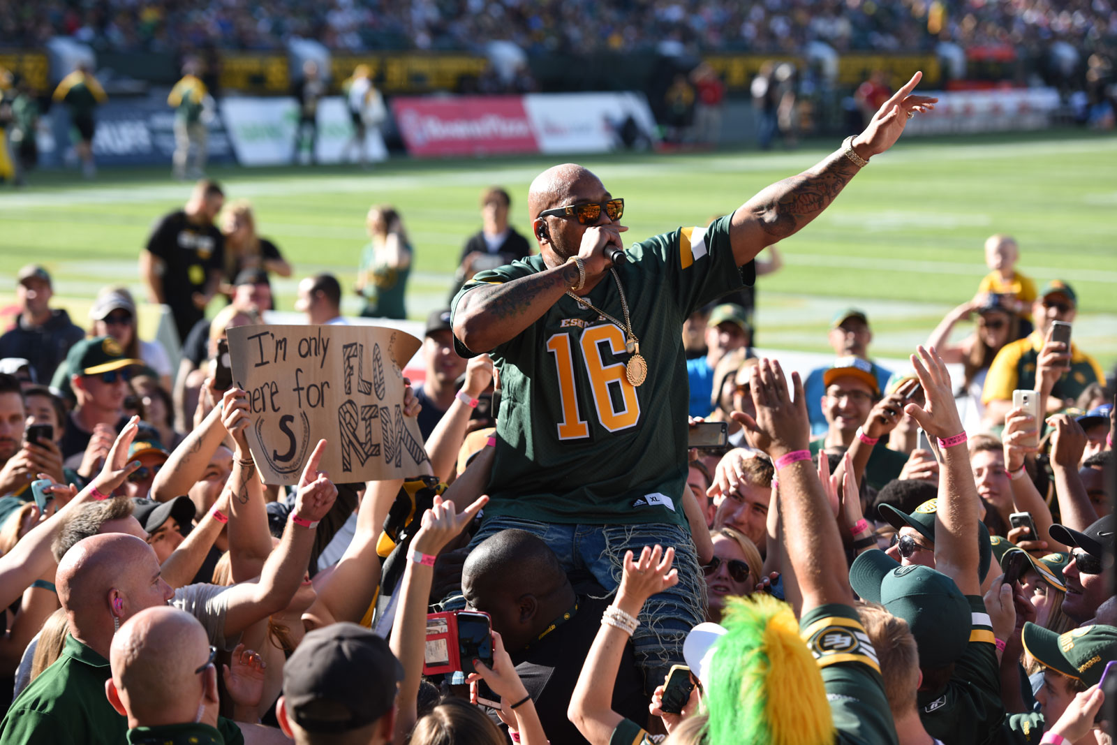 Flo Rida at the Edmonton Eskimos Halftime Show CFL